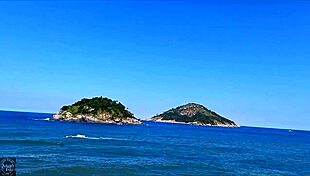 Excited African Couple Experiences Intense Emotions In Amateur Creampie On Beach