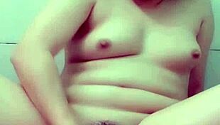 who knows this asian girl getting anal