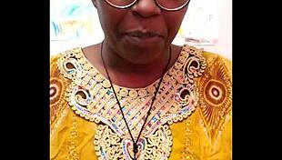 Ebony milf slut rates her pussy while choosing sofa sex over chair