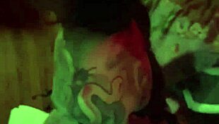 beautiful girlfriend sandraxo1 in bondage gives a special kiss