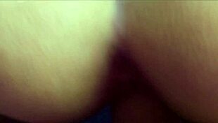 Girlfriend's asshole begs for penetration!