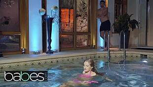 tiffany tatum blows kristof cale by the pool