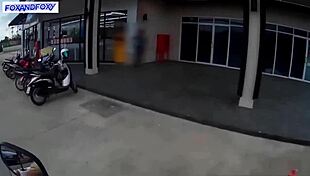 Risky blowjob in public toilet