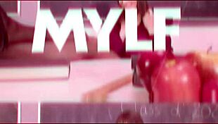 Jasmine Daze in silk stockings gives epic footjob!