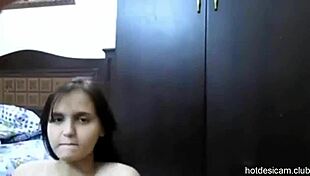 desi indian sonia bhabi enjoys intimate cam session