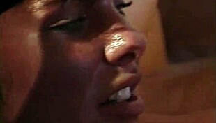 Guy Di Silva fucks erotically!