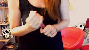 Italian Mistress Crushes Face With Dirty Feet!