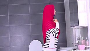 curvaceous czech european muslim goddess babe shows skill in handjob. and blowjob