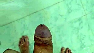 Twink Masturbates In Shower