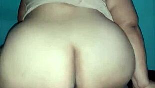 Watch this gordita getting fucked hard by her husband, she's a real prostitute in bed