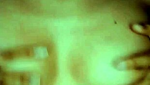 samary dances naked so sweetly with small tits!