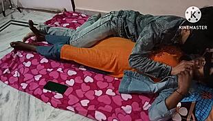 i'm watching this dirty housewife getting assfucked in the bedroom, so sexy