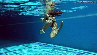 tiffany tatum fingering her tight pussy poolside