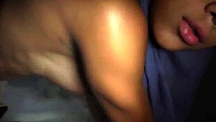 Sexy Arab girl in HD drops booty near base