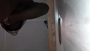 Hood milfs in texas show off their asses with thot vibes