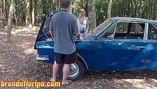 멋진 페루 모델 찢어진 옷 사진 촬영 메이킹