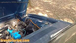 Making of do ensaio fotográfico with stunning Peruvian model in ripped clothes