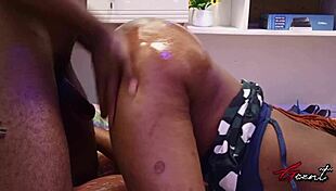 I luv daytim doggystle with my big pusy bent ovr