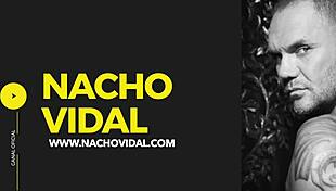 American Negotiates Public Blowjob Then Passionate Pounding in Apartment