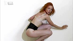 Juls, show us that slow burlesque yoga now!