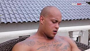 maromba cumming deliciously on his big cock