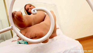 Samantha Saint teases with sexy feet in solo play