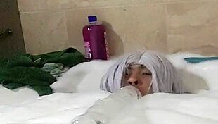Cyno Model Enjoys Solo Bubble Bath in Costume