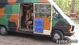 3 Infirmieres Baisent Le Docteur