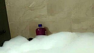 Cyno Model Enjoys Solo Bubble Bath in Costume