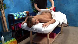 i feel sexy during this full body massage with wet pussy sucking