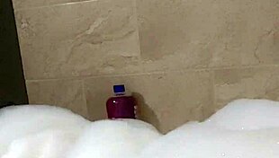 Cyno Model Enjoys Solo Bubble Bath in Costume