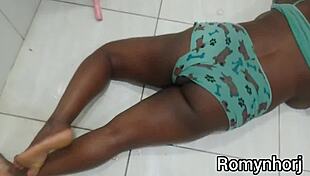 Gozando muito com a piroca do negão carioca