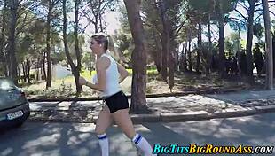 Babe bounces big tits while giving blowjob with bubble butt action 😍