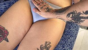 Encontré A Mi Vecina En Bragas Sucias Y Actué?