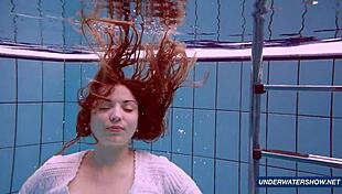 Wow, check Marketa's amazing hairy underwater show! 🏊‍♀️