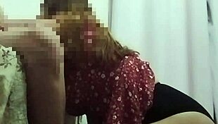 mi amigo me debia plata y me cobre cogiendome a su jefa