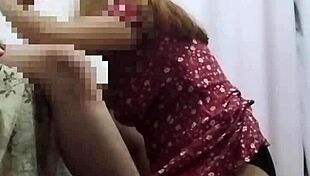 mi amigo me debia plata y me cobre cogiendome a su jefa