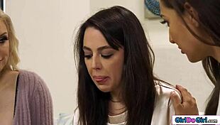 Cute lesbian babes explore first pussy licking