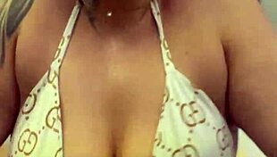 i sweated so much at the gym my pussy got soaked and dripping