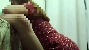 mi amigo me debia plata y me cobre cogiendome a su jefa