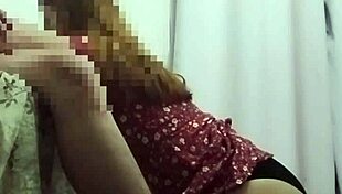 mi amigo me debia plata y me cobre cogiendome a su jefa