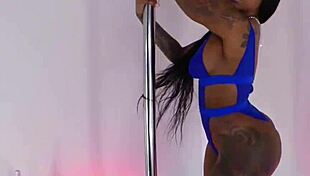 i cant resist nixlynka's big puerto rican ass and legs with 13 other thick nude models