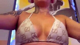 i sweated so much at the gym my pussy got soaked and dripping