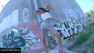 Hey, wanna see this wonderful brunette ride hard outdoors? I’m telling ya, her squirting skills will blow your mind!