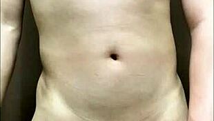 Shaved pussy and cock on display 😏