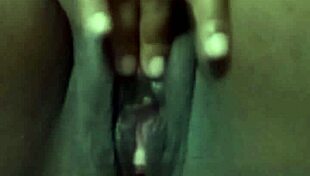 Amateur prostitute licks shaved pussy in muff diving scene