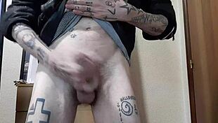 melvin c explores gay travestismo with big cock adventures