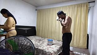 esposa infiel se folla al amigo mientras el cornudo trabaja en casa