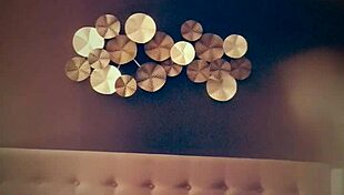 Mr. Tapsy encounters a pretty character in this video