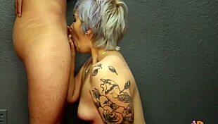 Blowbang Nerdy Teen Takes Multiple Facials